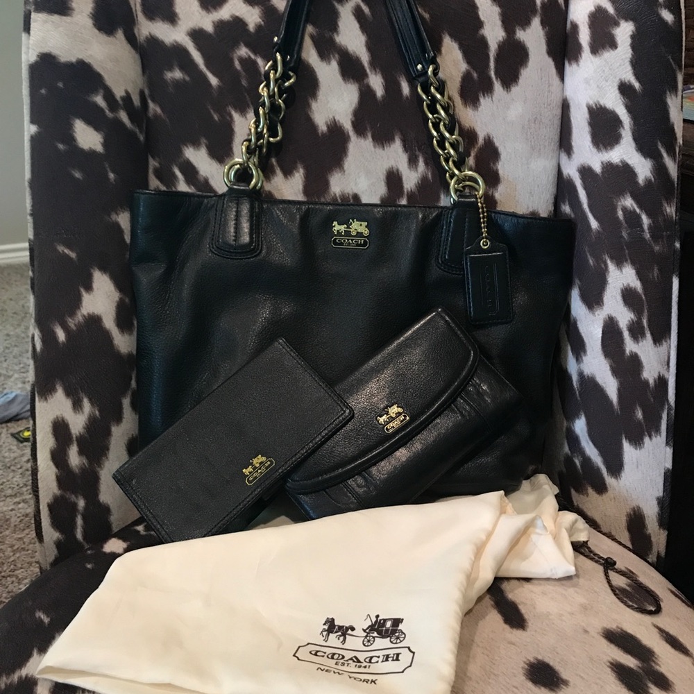 Coach Set